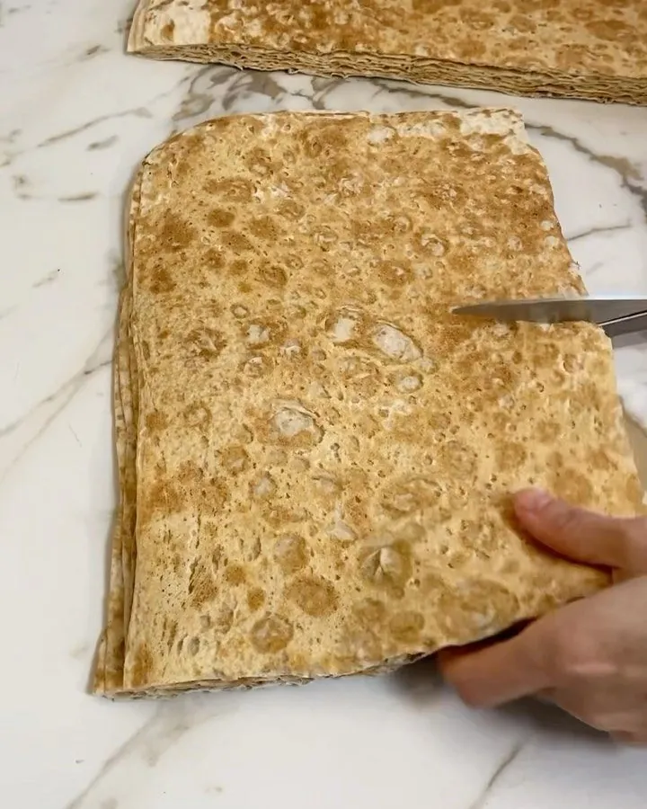 Un lavash plié à la main